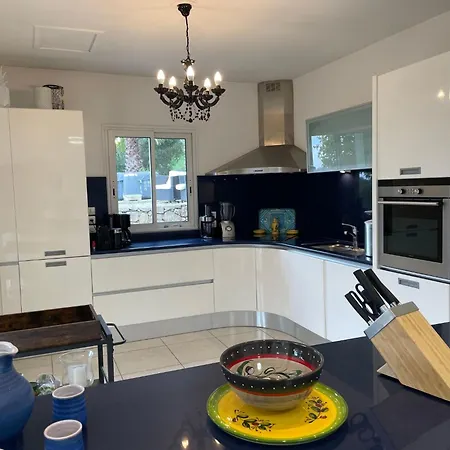 Les Palmiers By Interhome Hébergement de vacances Roquebrune-sur Argens